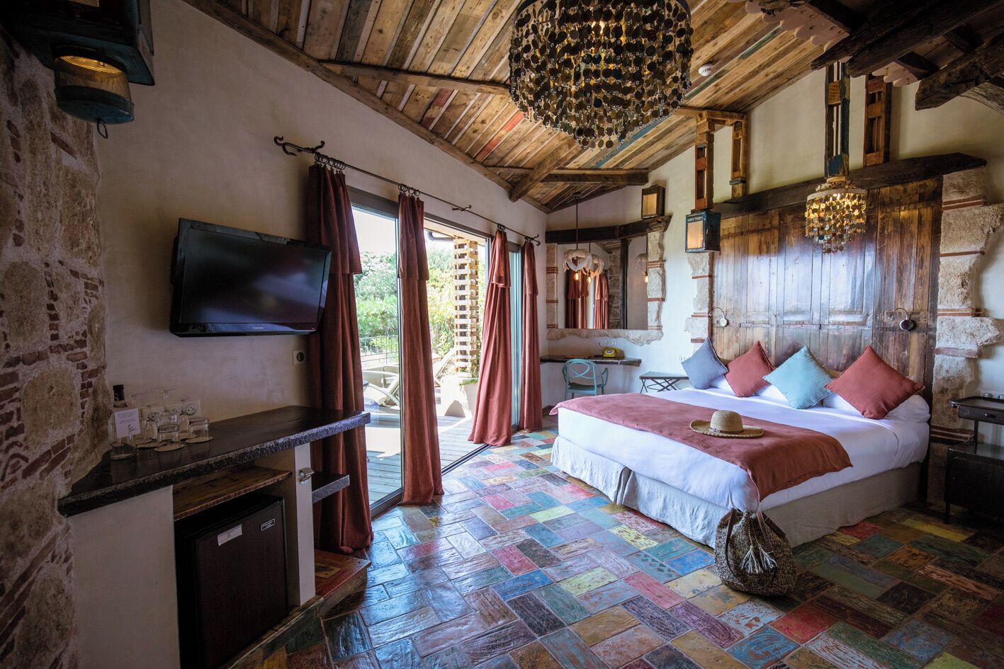 Junior Suite, 1 Double Bed, Terrace, Garden View | Premium bedding, in-room safe, blackout drapes, free WiFi