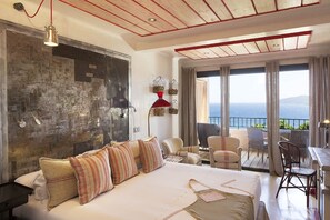 Superior Room, Terrace, Sea View | Premium bedding, in-room safe, blackout drapes, free WiFi