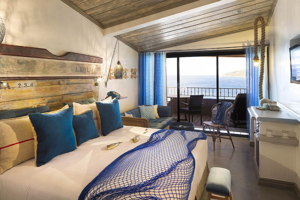 Habitación superior, terraza, vistas al mar | 2 dormitorios, ropa de cama de alta calidad, caja fuerte
