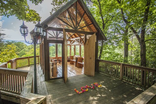 Nolichuckey Bluffs Cabins