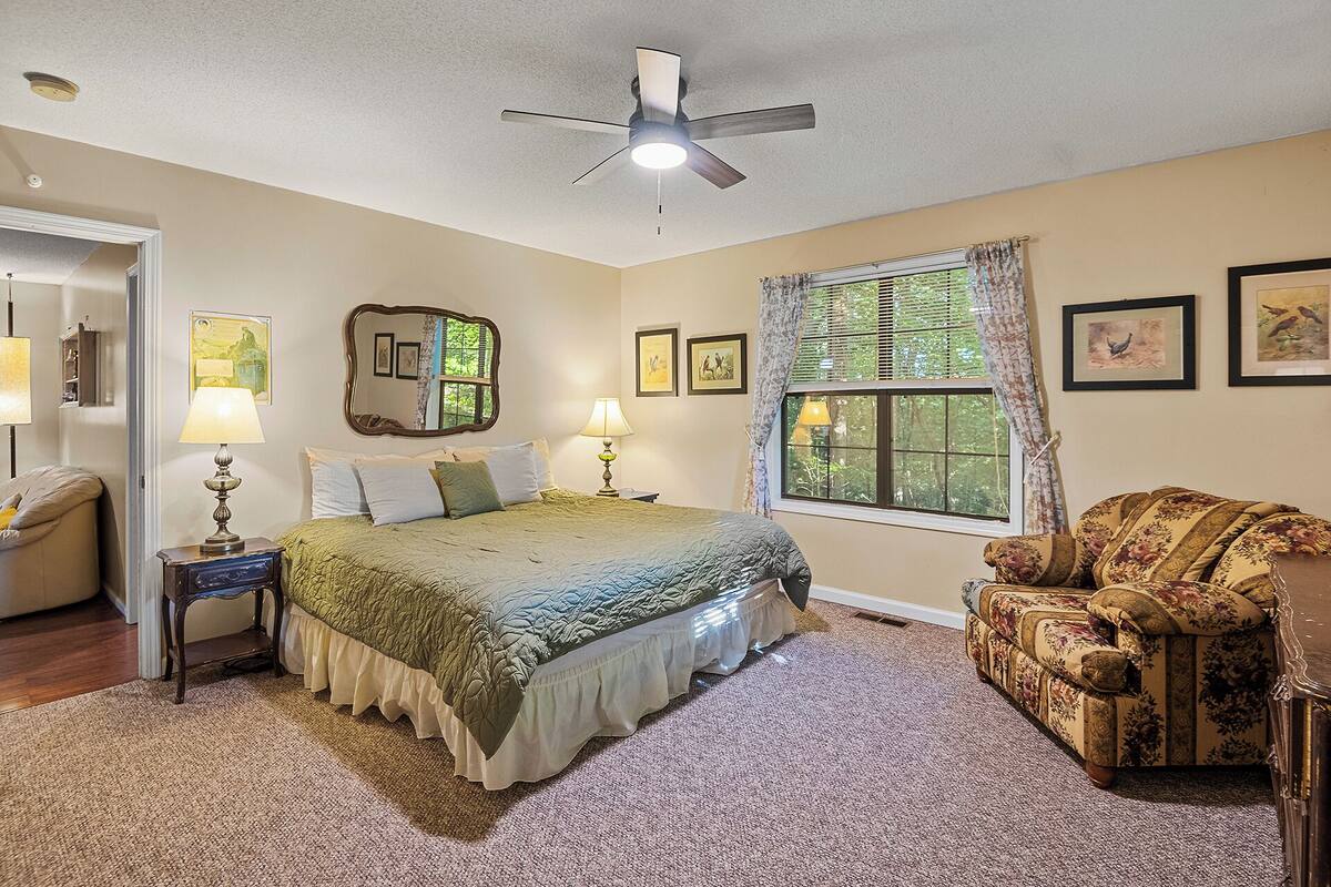 Magnolia Cabin, 3 Bedroom, Kitchen