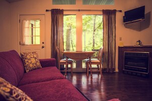 2 habitaciones, decoración personalizada y muebles diferentes