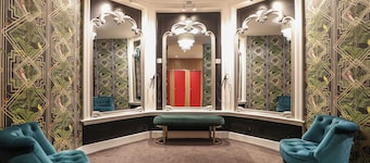 Royal Exeter Hotel