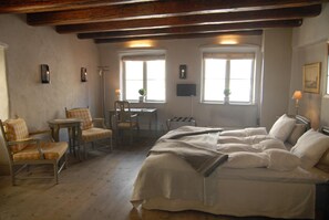 Minibar, in-room safe, desk, blackout drapes