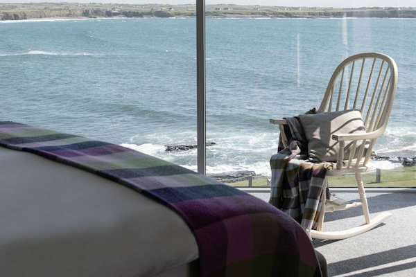 Suite, Ocean View | Pemandangan dari bilik