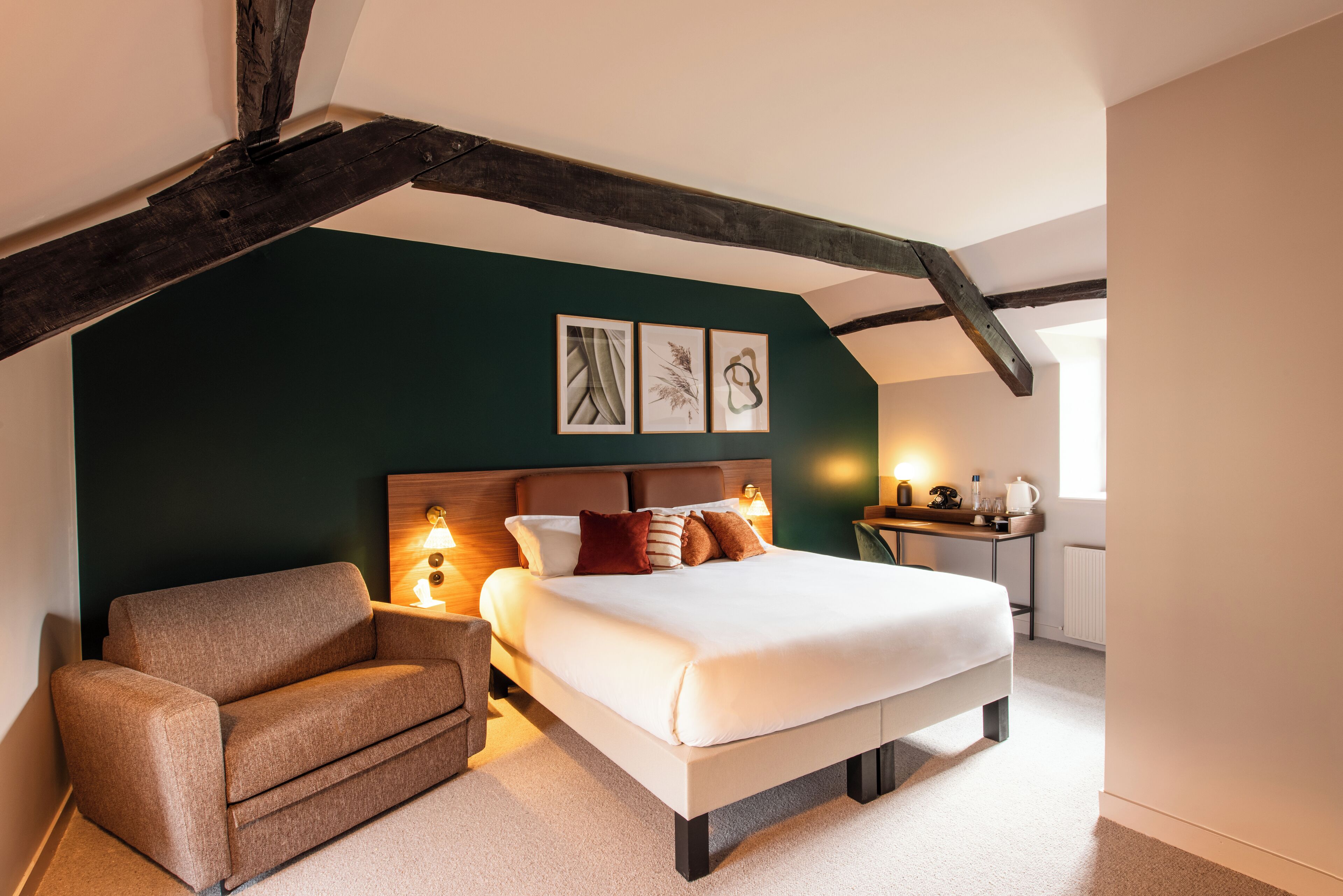 In-room safe, laptop workspace, blackout curtains, soundproofing