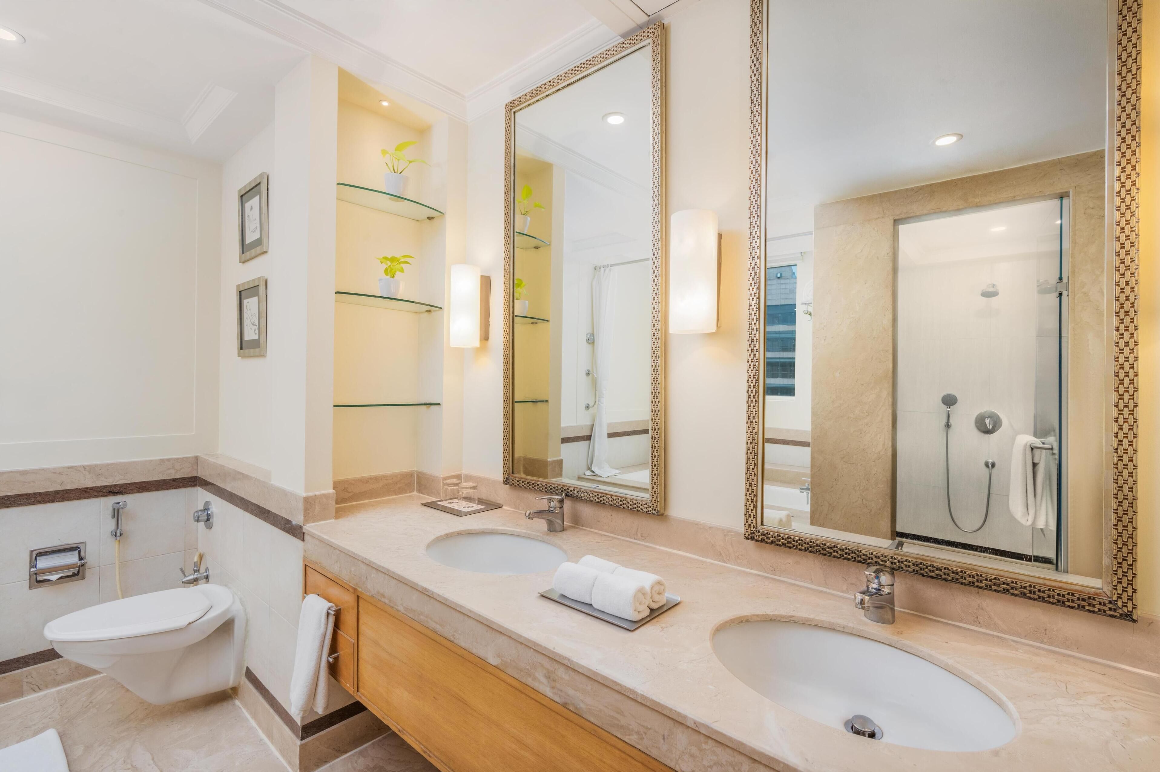 suite (1) | bathroom | shower, rainfall showerhead, eco-friendly toiletries, hair dryer