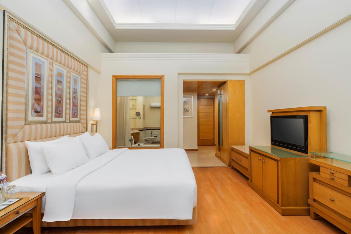 1 bedroom, minibar, in-room safe, individually furnished