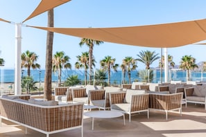 Bar (on property) - Apartamentos Best Club Pueblo Indalo (Mojacar)