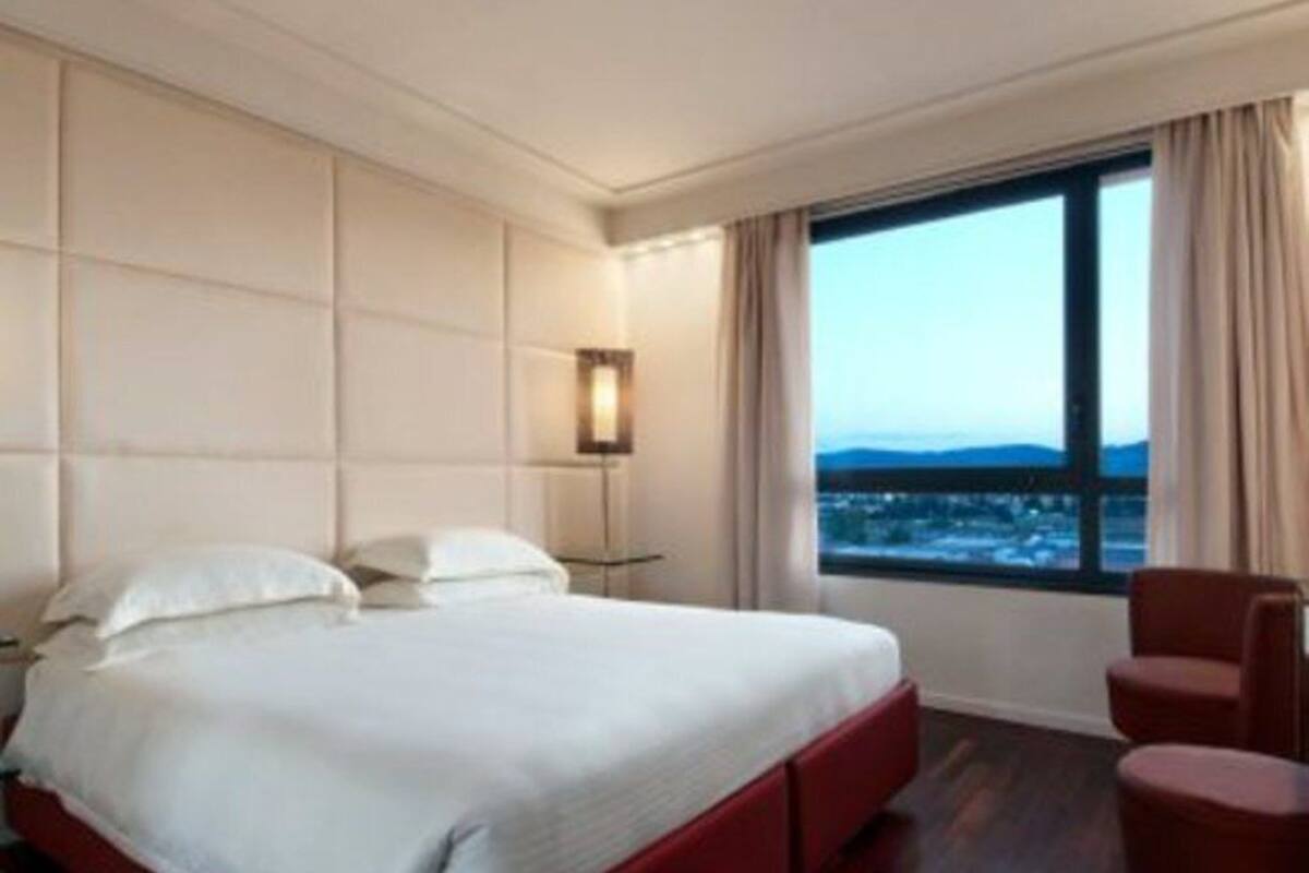 Minibar, in-room safe, desk, soundproofing