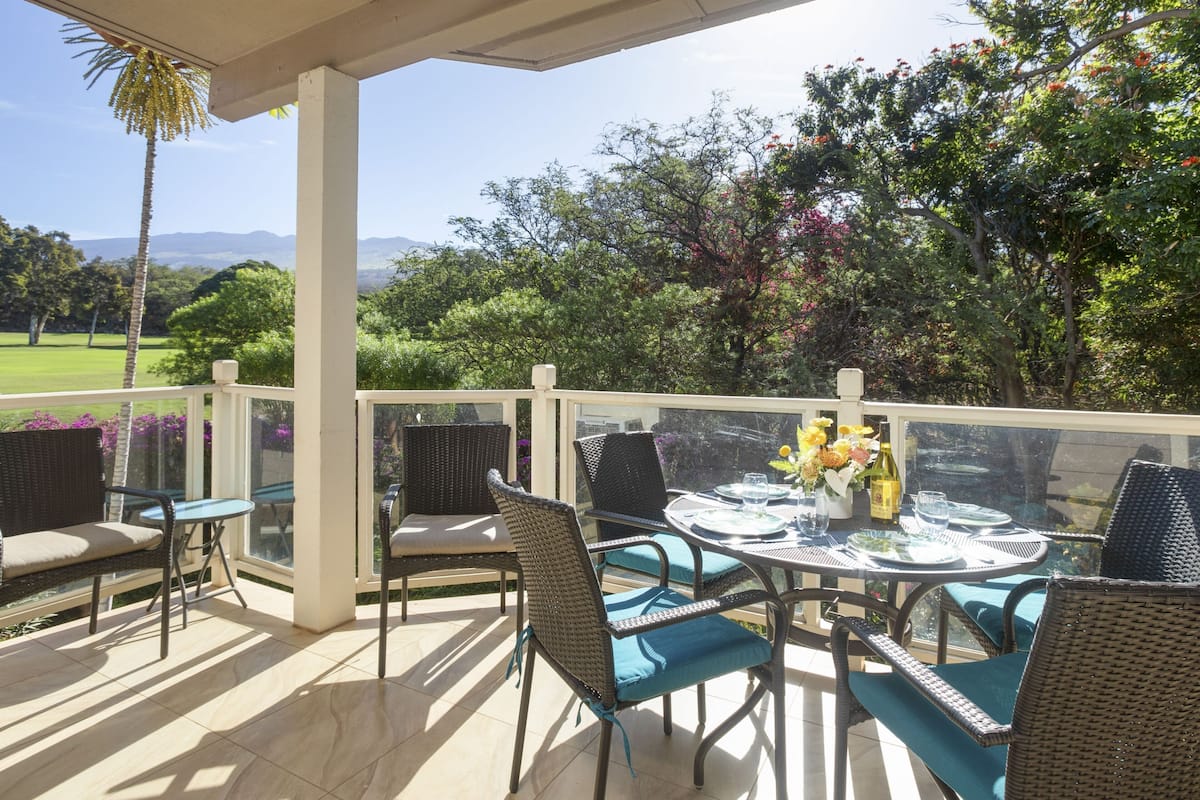 Condo, 2 Bedrooms, Golf View (27) | Front of property