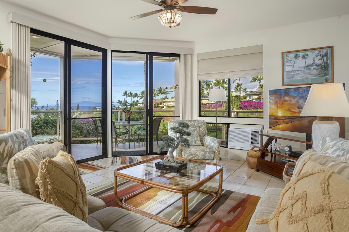 Condo, 2 Bedrooms, Golf View (Partial Ocean View (71)) | Front of property
