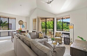 Individuelt dekorert, individuelt innredet og strykejern/-brett