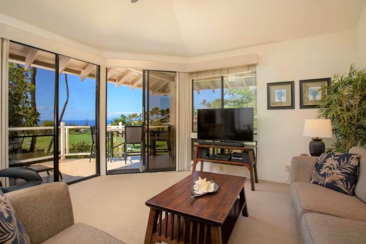 Condo, 3 Bedrooms, Golf View (Partial Ocean View (84)) | Front of property