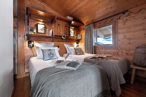 熨斗/熨衣板、免費搖籃/嬰兒床、免費無線上網、床單