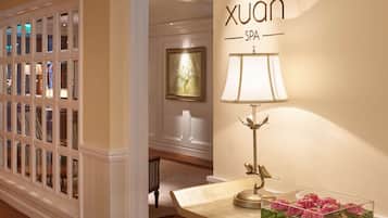 Couples treatment room(s), steam room, hot stone massages