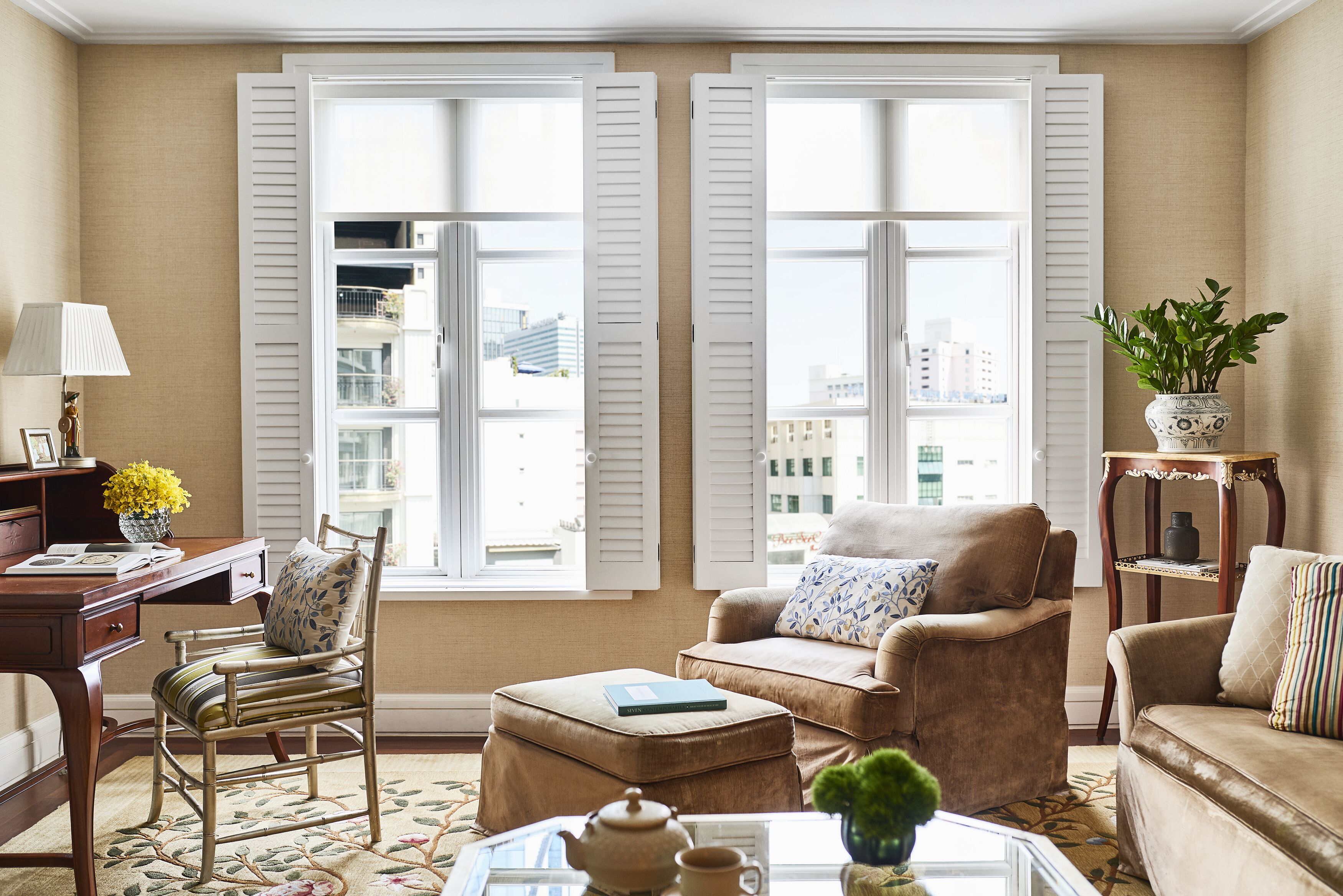 suite (lam son) | hypo-allergenic bedding, minibar, in-room safe, desk