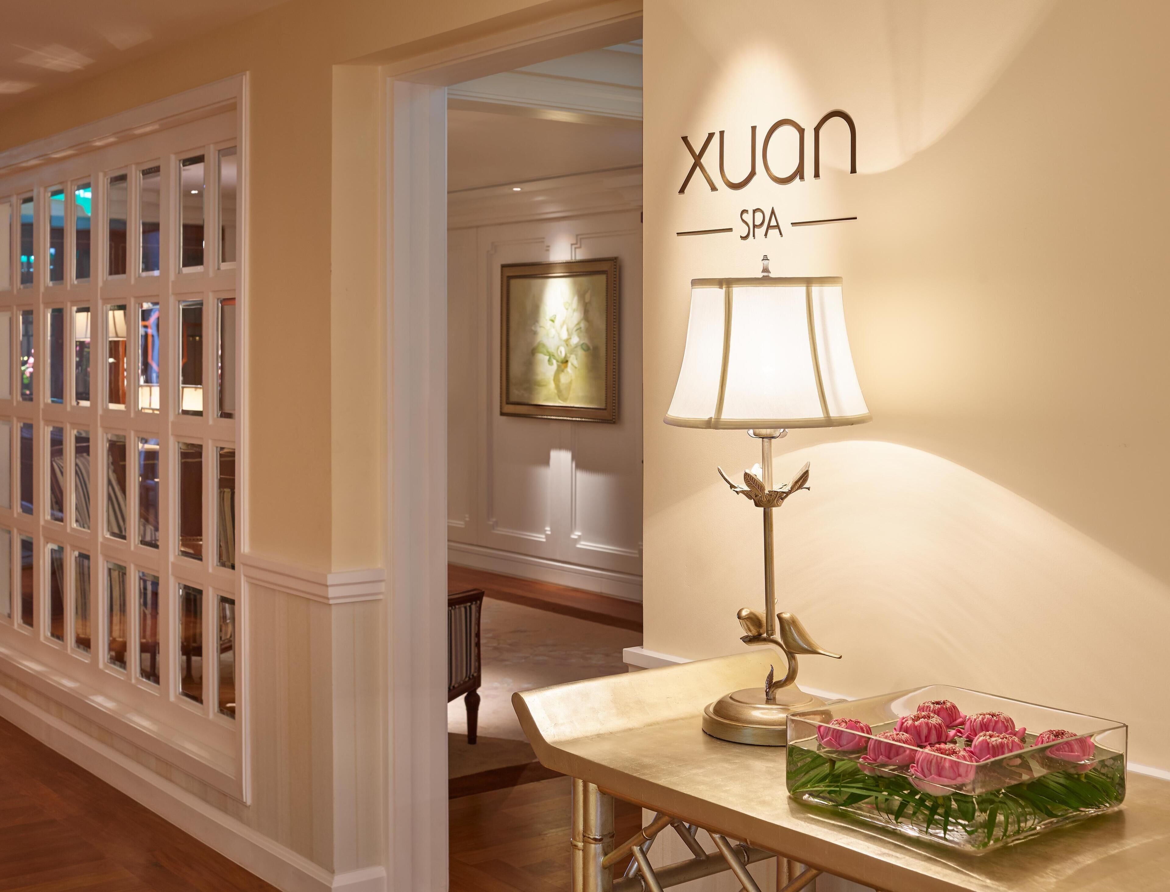 Couples treatment room(s), steam room, hot stone massages
