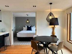 Classic-Studiosuite | Daunenbettdecken, Pillowtop-Betten