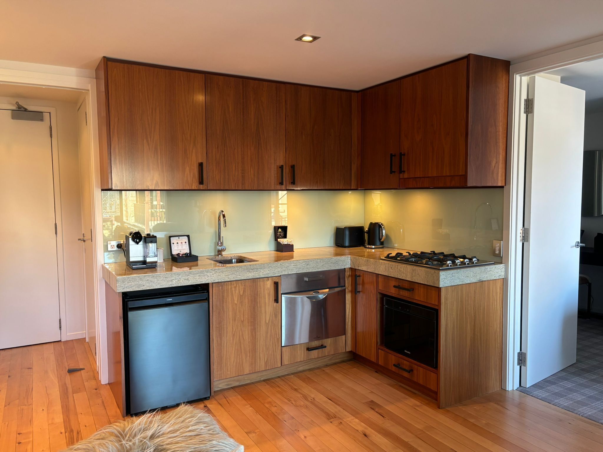 spire laneway apartment | private kitchen | fridge, dishwasher, coffee/tea maker, electric kettle