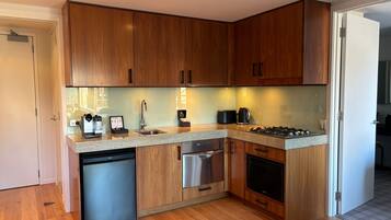 Spire Laneway Apartment | Private kitchen | Coffee/tea maker, electric kettle
