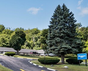Exterior - Econo Lodge (Westminster)