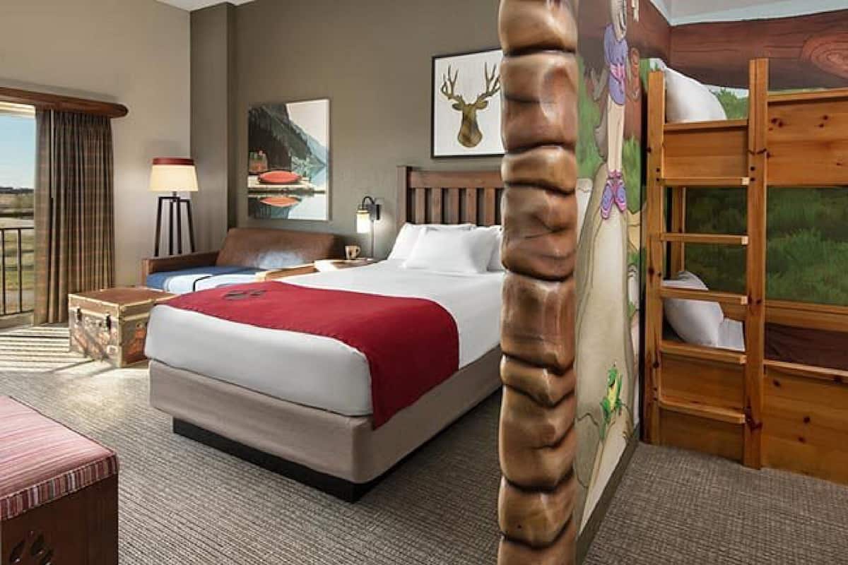 Wolf Den Suite - Water Park Included | In-room safe, desk, laptop workspace, iron/ironing board