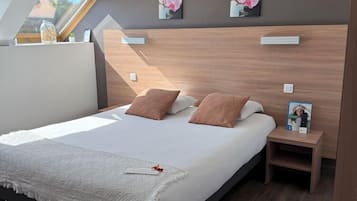 Literie de qualité supérieure, ameublement personnalisé, bureau