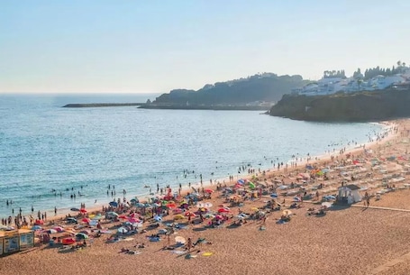Beach nearby. Hotel Da Gale