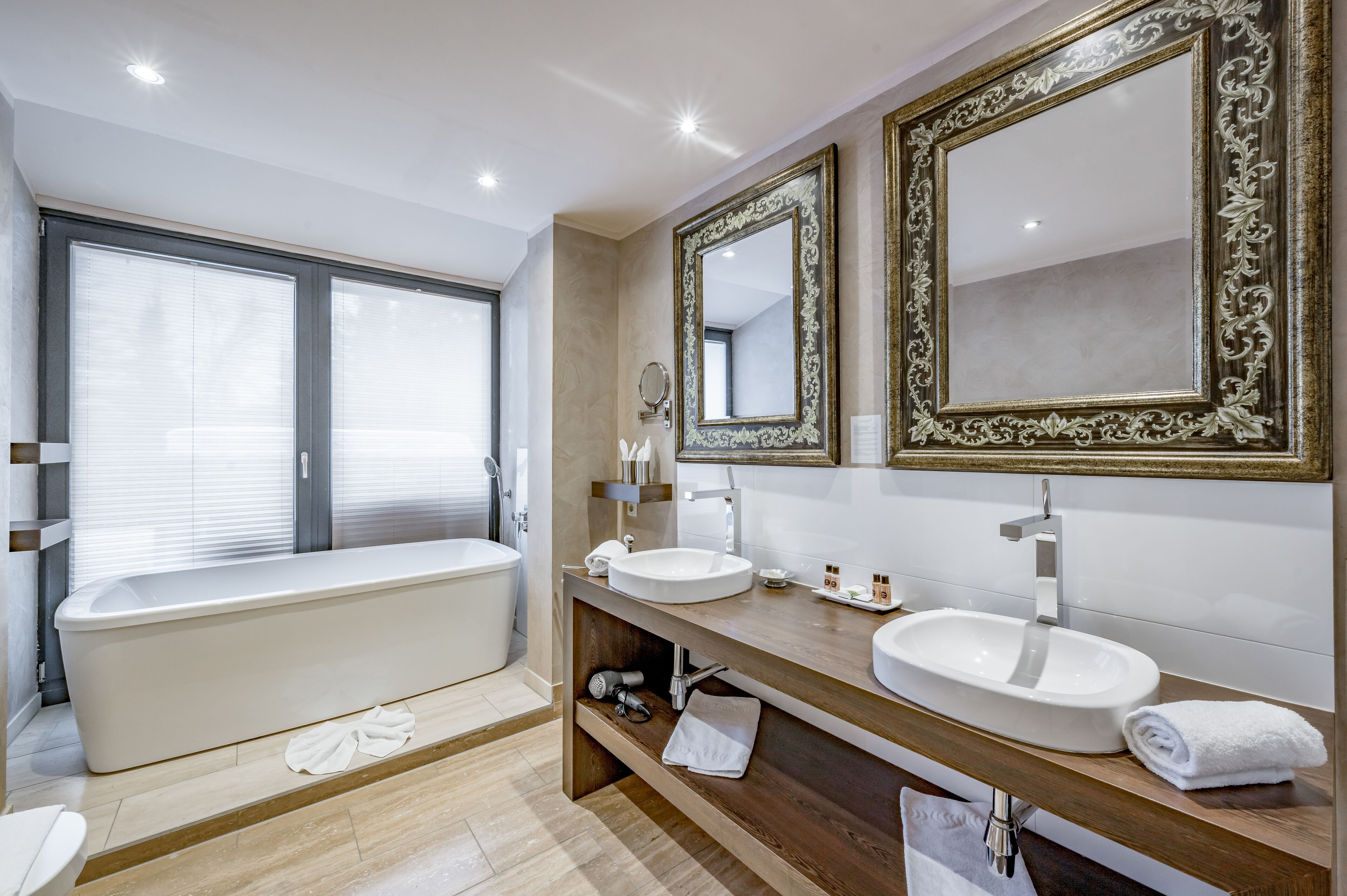 suite, 1 bedroom, mountain view, mountainside | bathroom | free toiletries, hair dryer, bathrobes, slippers