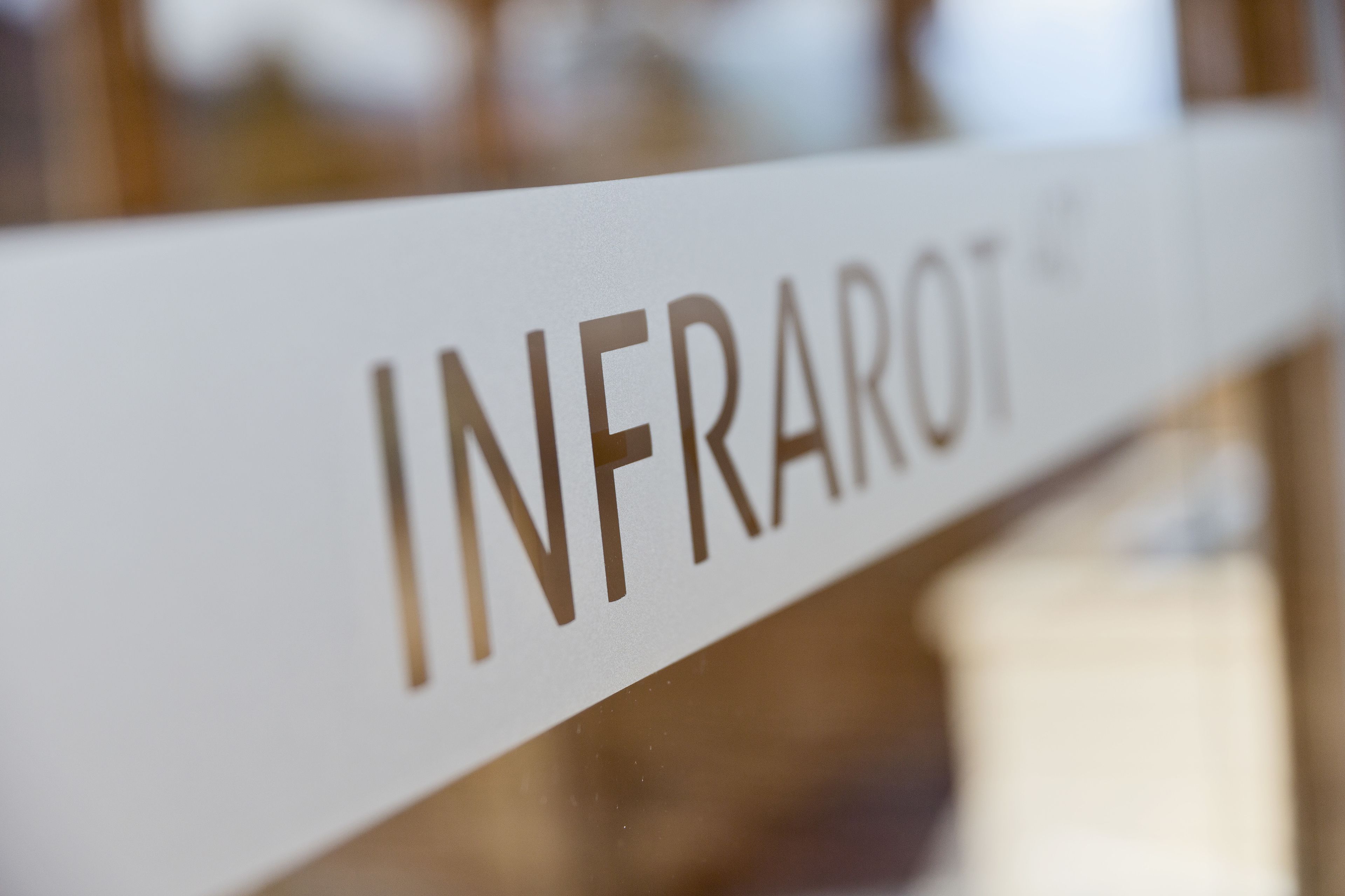 sauna, steam room, body treatments, body wraps, body scrubs, detox wraps