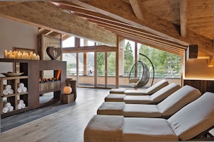 Un sauna, baño turco, tratamientos corporales, envolturas corporales