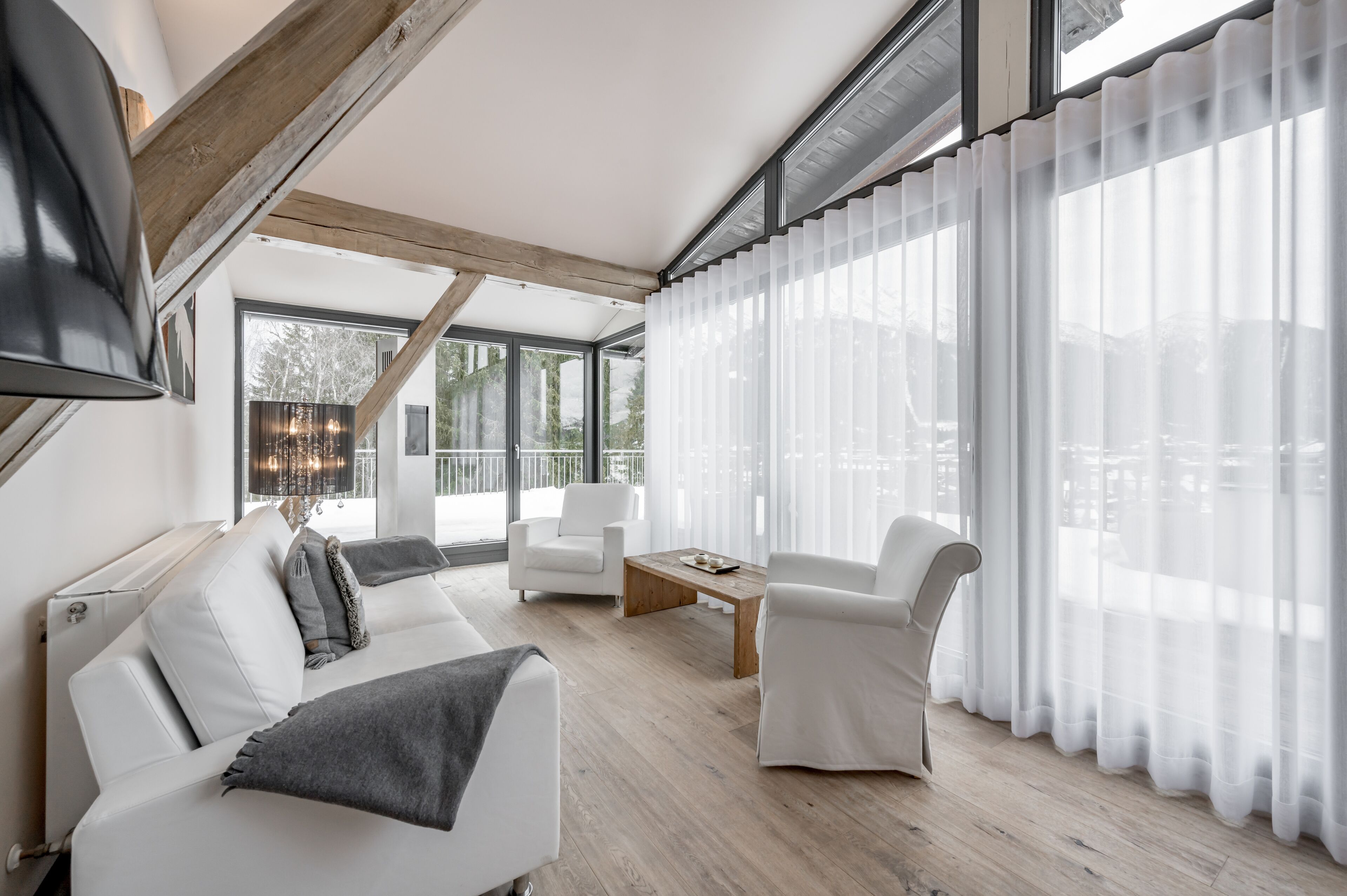 suite, 1 bedroom, mountain view, mountainside | living area | tv