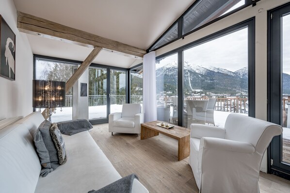 Suite, 1 chambre, vue montagne, côté montagne | Vue sur les montagnes