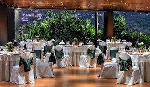 2 Restaurants, Frühstück, Abendessen, internationale Küche