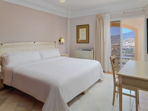 1 soverom, skrivebord, blendingsgardiner og wi-fi (inkludert)