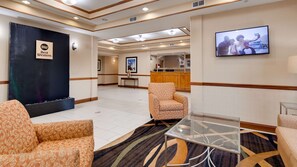 Lobby - Best Western Executive Inn (Latta)