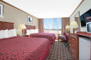 1 bedroom, in-room safe, desk, laptop workspace - Days Inn by Wyndham Colorado City (Colorado City)