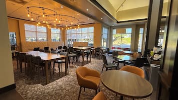 Breakfast and dinner served, American cuisine