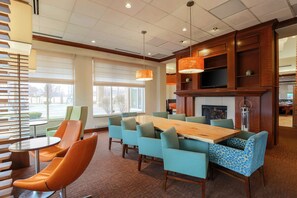 Lobby - Hilton Garden Inn Chicago/Midway Airport (Chicago)