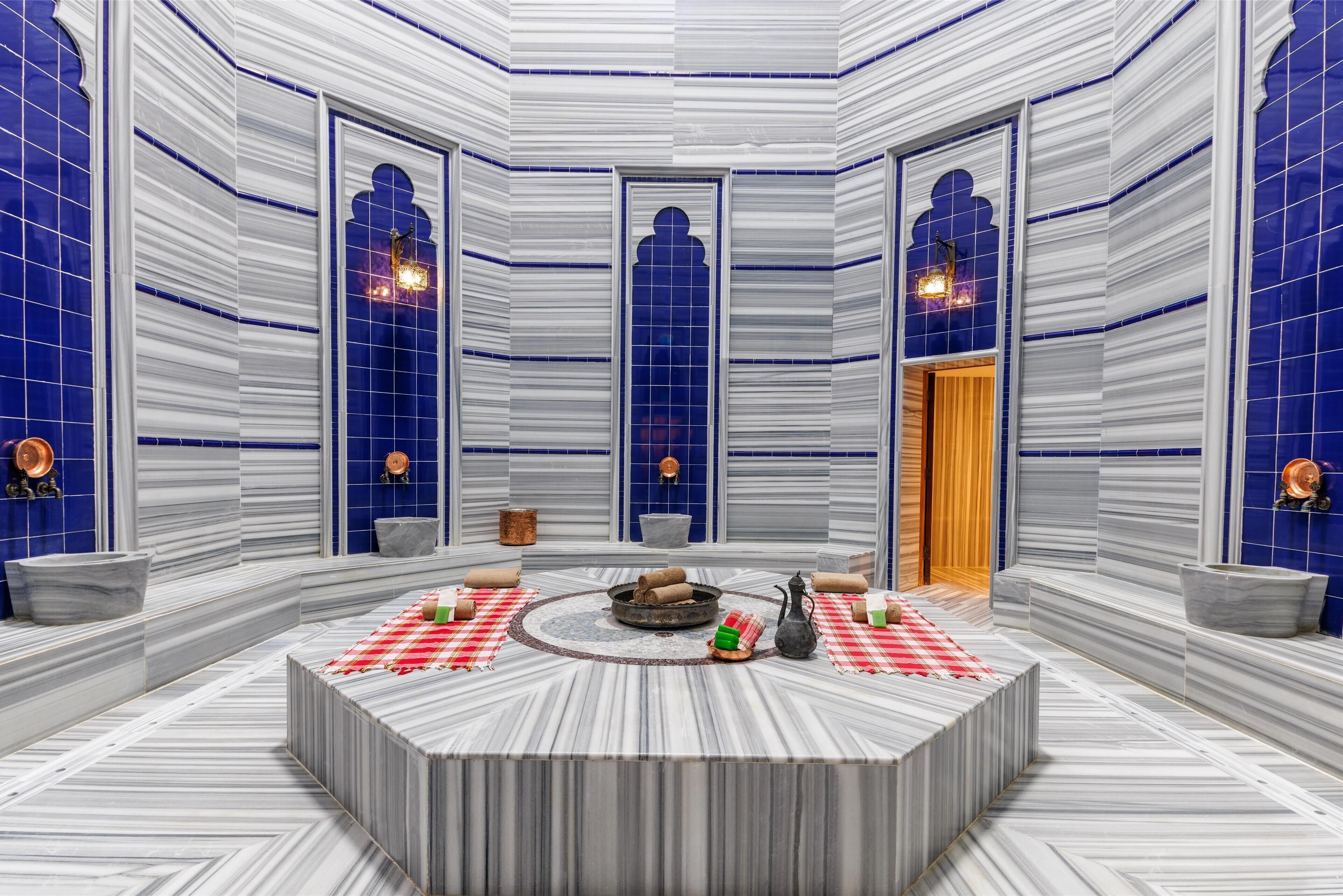 sauna, steam room, deep-tissue massages, massages