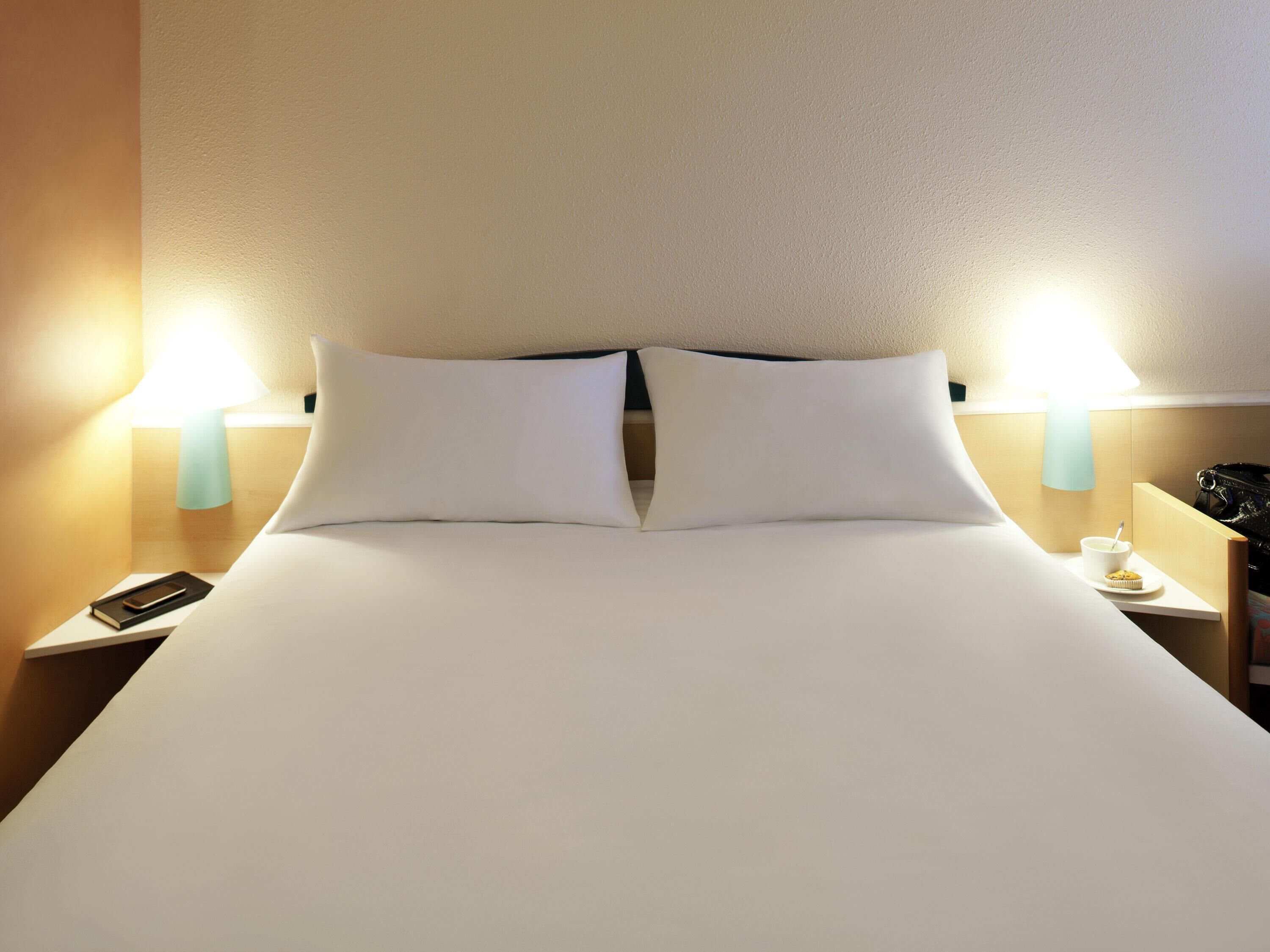 premium bedding, in-room safe, individually decorated