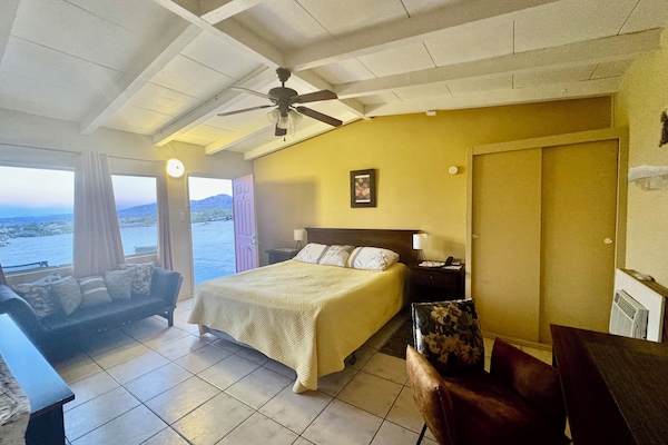 Deluxe king with full kitchen | View from room