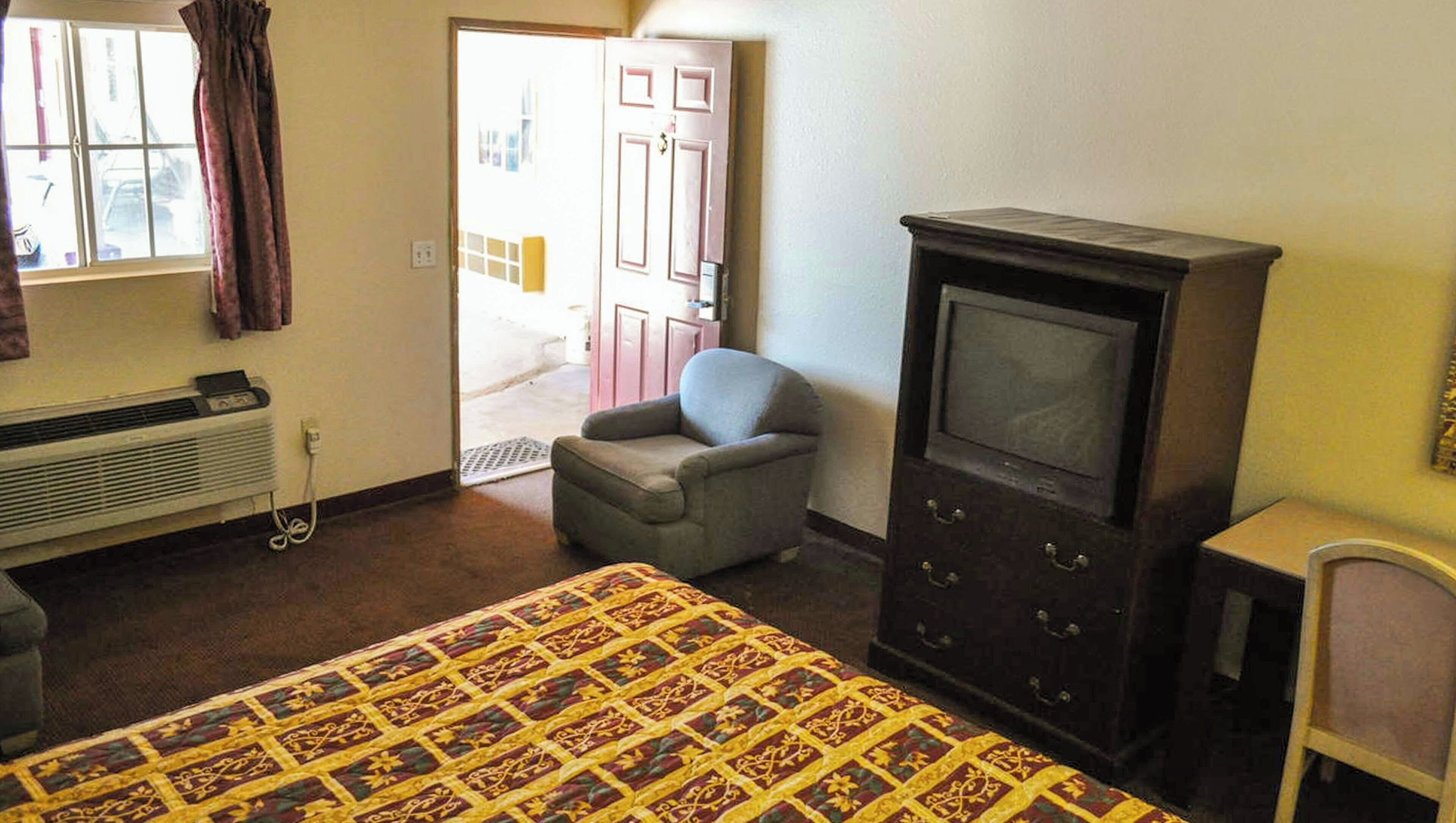 Chambre, 1 lit double, non-fumeurs | Wi-Fi gratuit, draps fournis