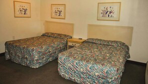Free WiFi, bed sheets - California Suites Motel (Calexico)