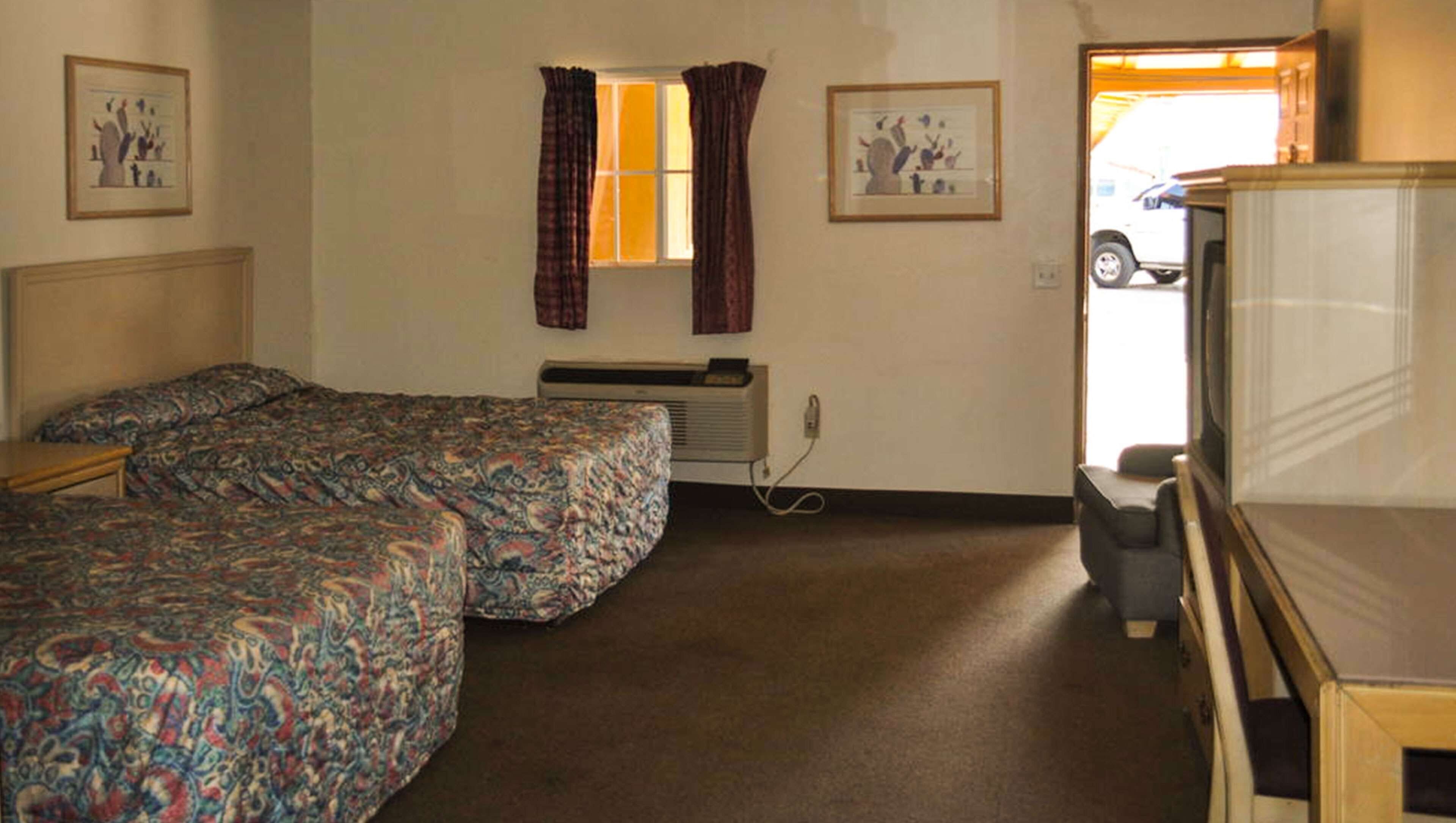 Photo - California Suites Motel