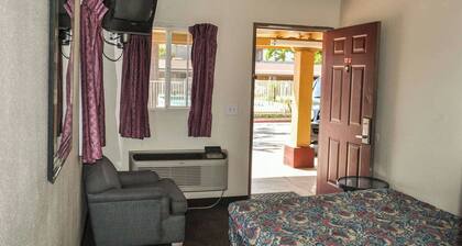 California Suites Motel