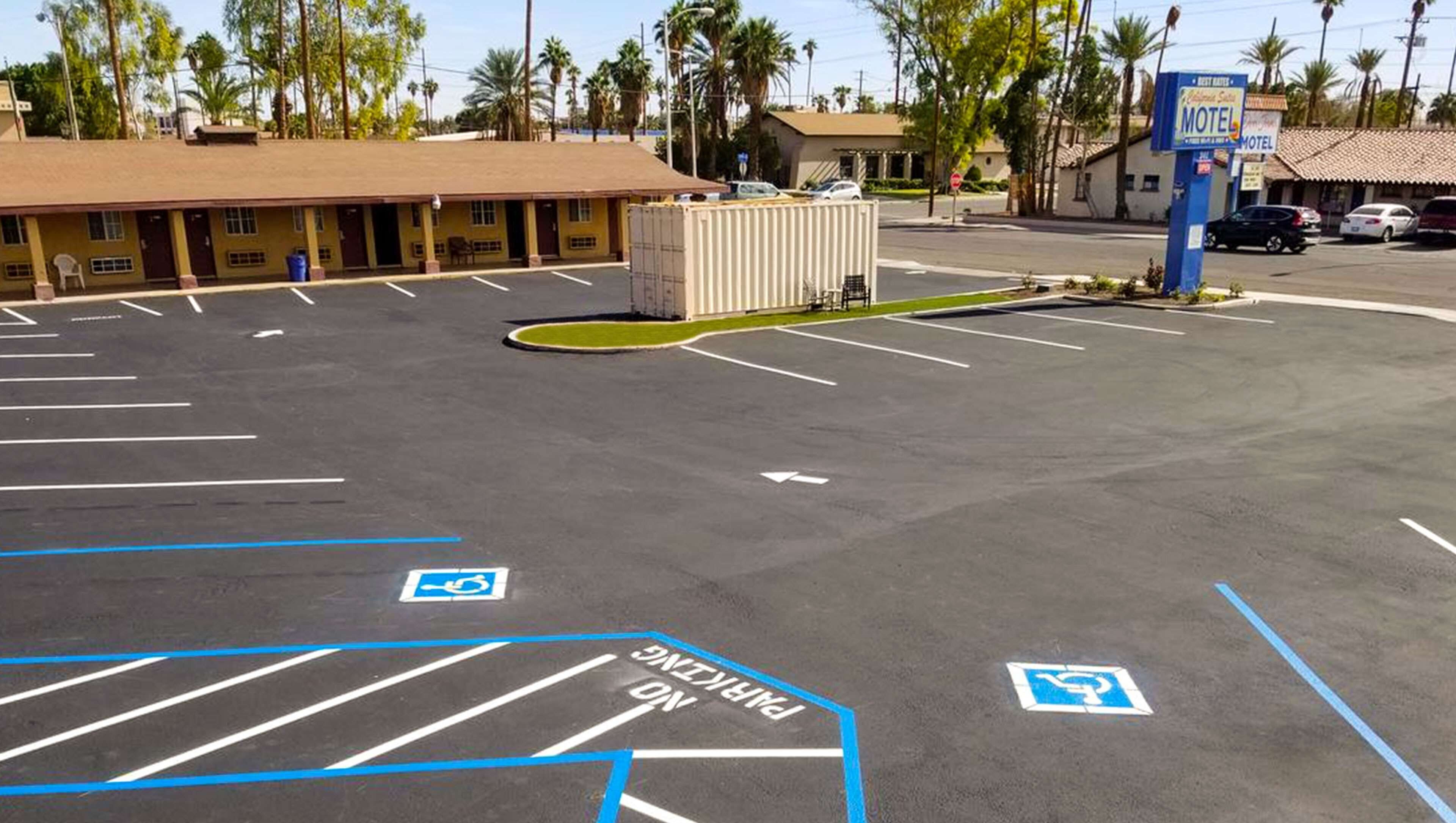 Photo - California Suites Motel