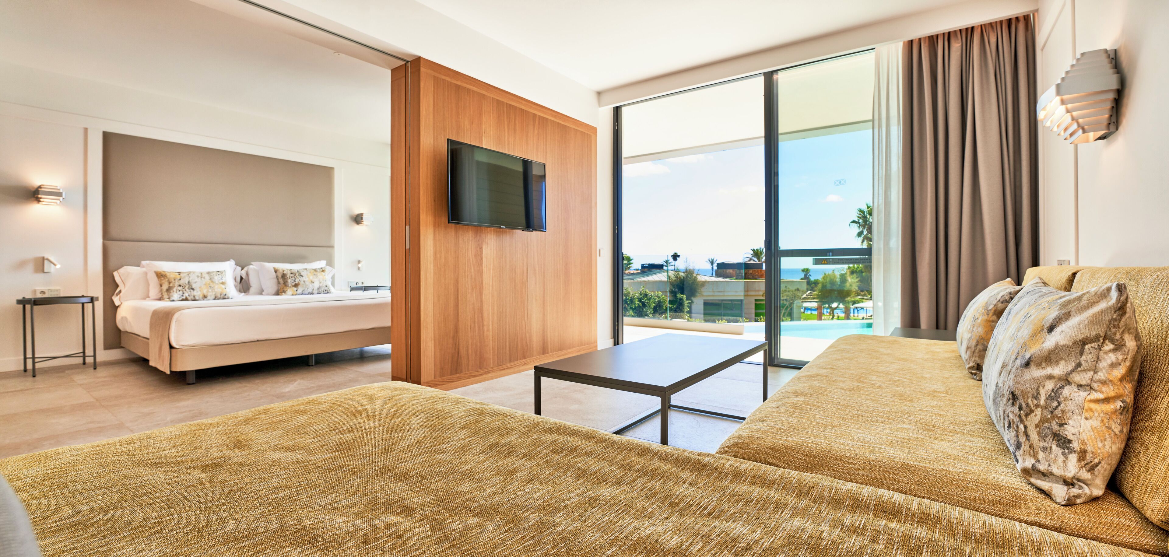 1 bedroom, minibar, in-room safe, desk