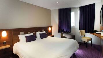 Premium-Zimmer, 1 Doppelbett | Hochwertige Bettwaren, individuell dekoriert, individuell eingerichtet